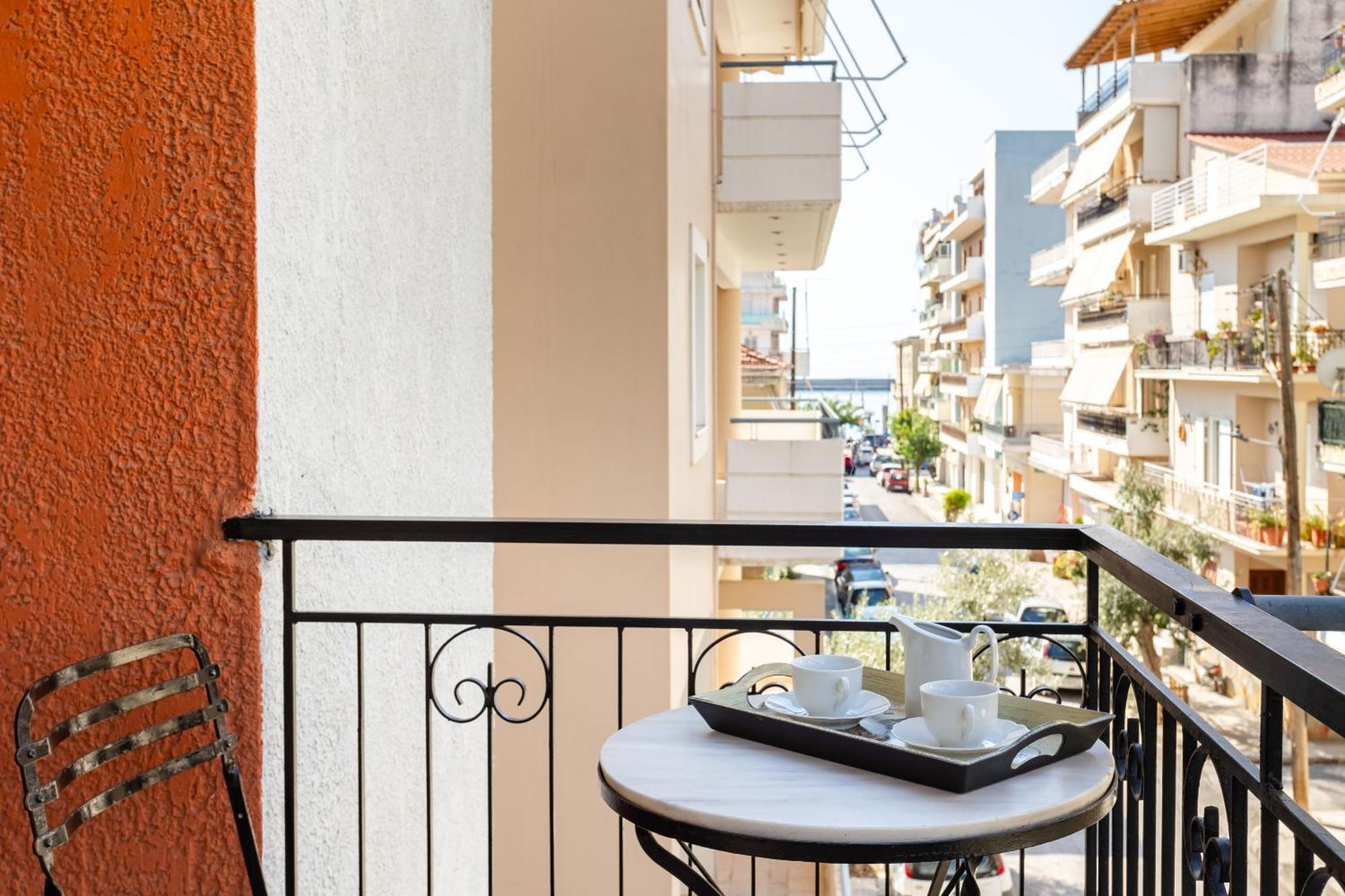 Vicky'S Cozy Nest, Your Home By The Sea Kalamata Exterior foto