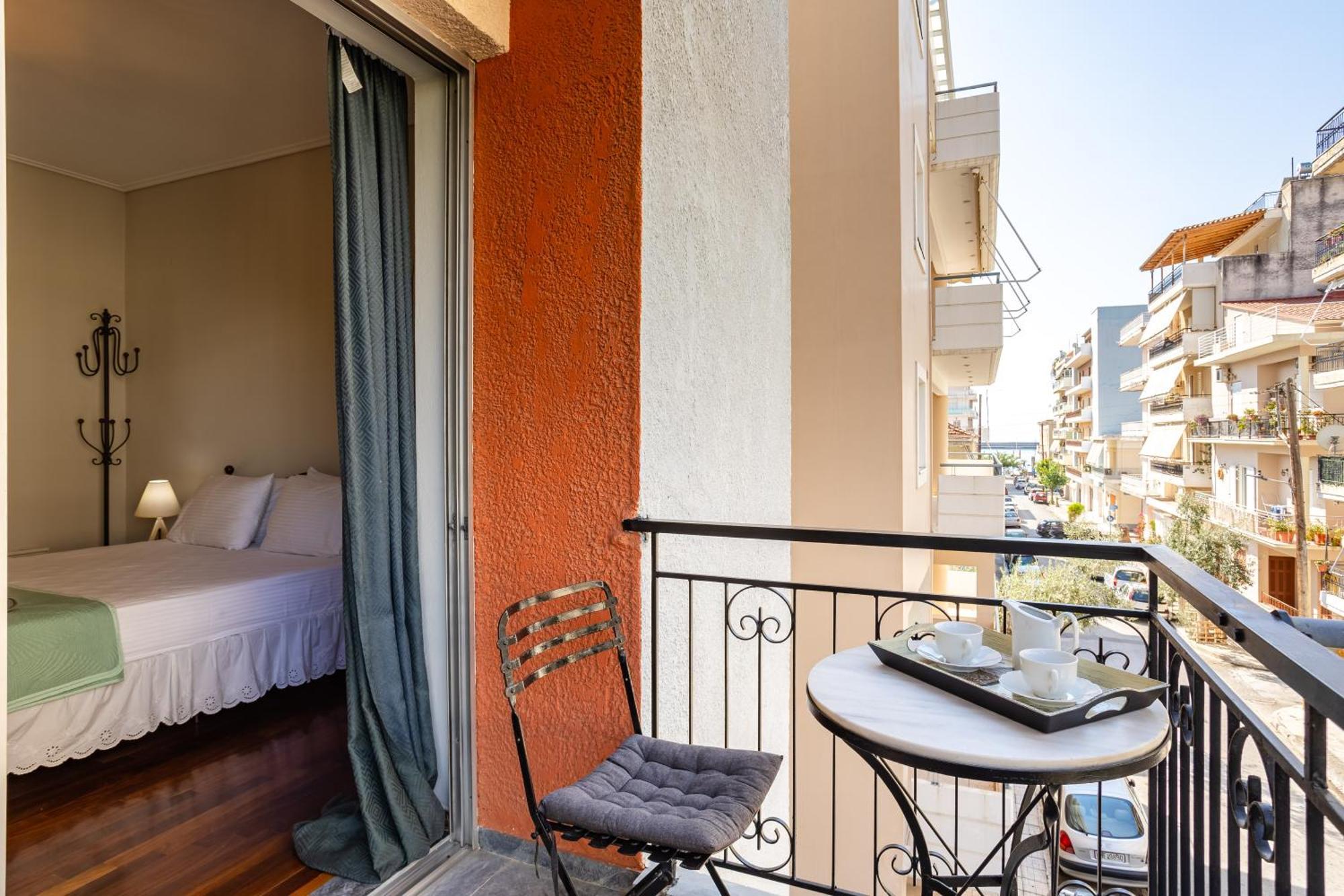 Vicky'S Cozy Nest, Your Home By The Sea Kalamata Exterior foto